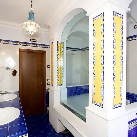 מלון La Tonnarella