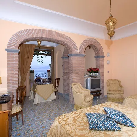 Hotel La Tonnarella