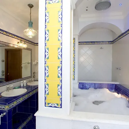 La Tonnarella Hotel 4*