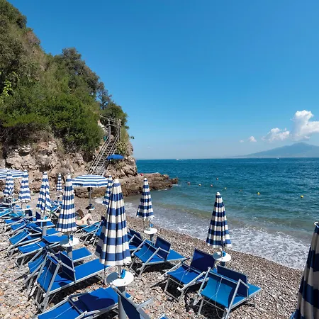 La Tonnarella Hotel 4*