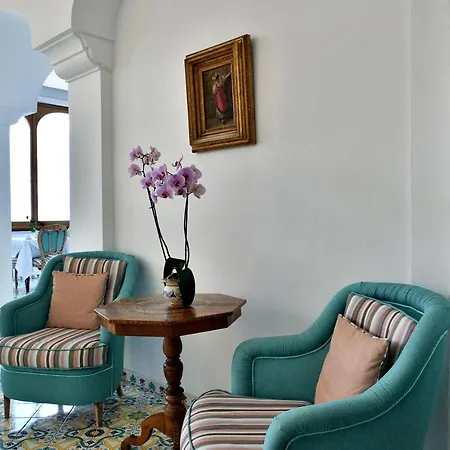 Hotel La Tonnarella 4*