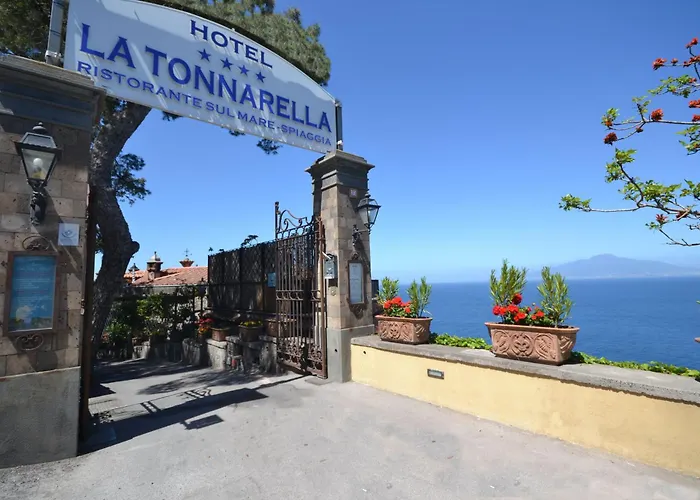 La Tonnarella Hotel 4*