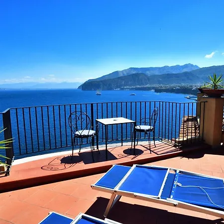 Hotel La Tonnarella 4*